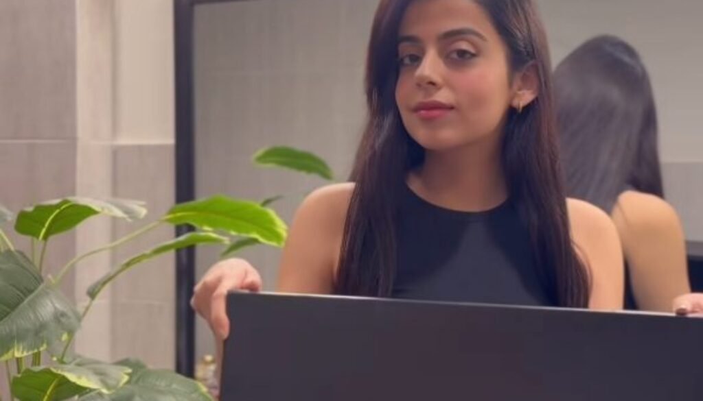 Yashma-Gill-3-601x1024